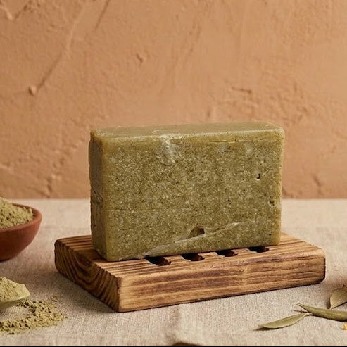 Jabón exfoliante de arcilla verde de Linaje de Barro, barra artesanal 100% natural